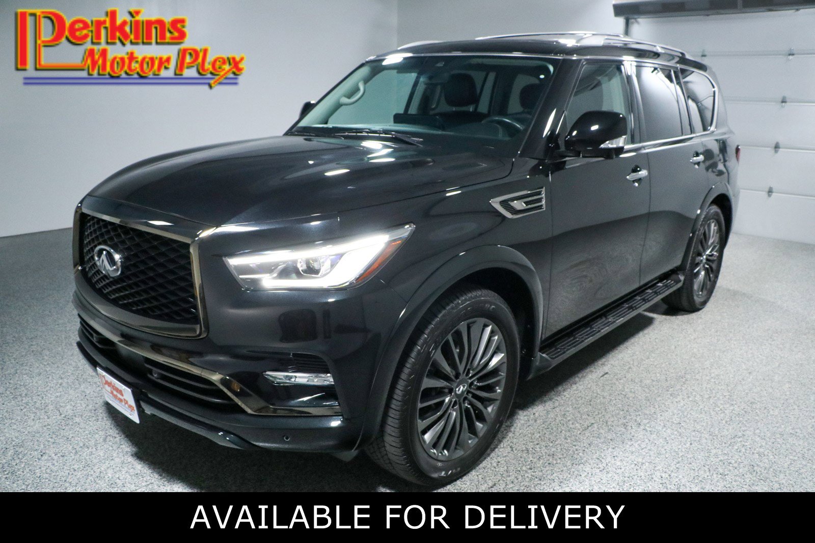 Used 2024 INFINITI QX80 Premium Select w/ All-Season Package image 1