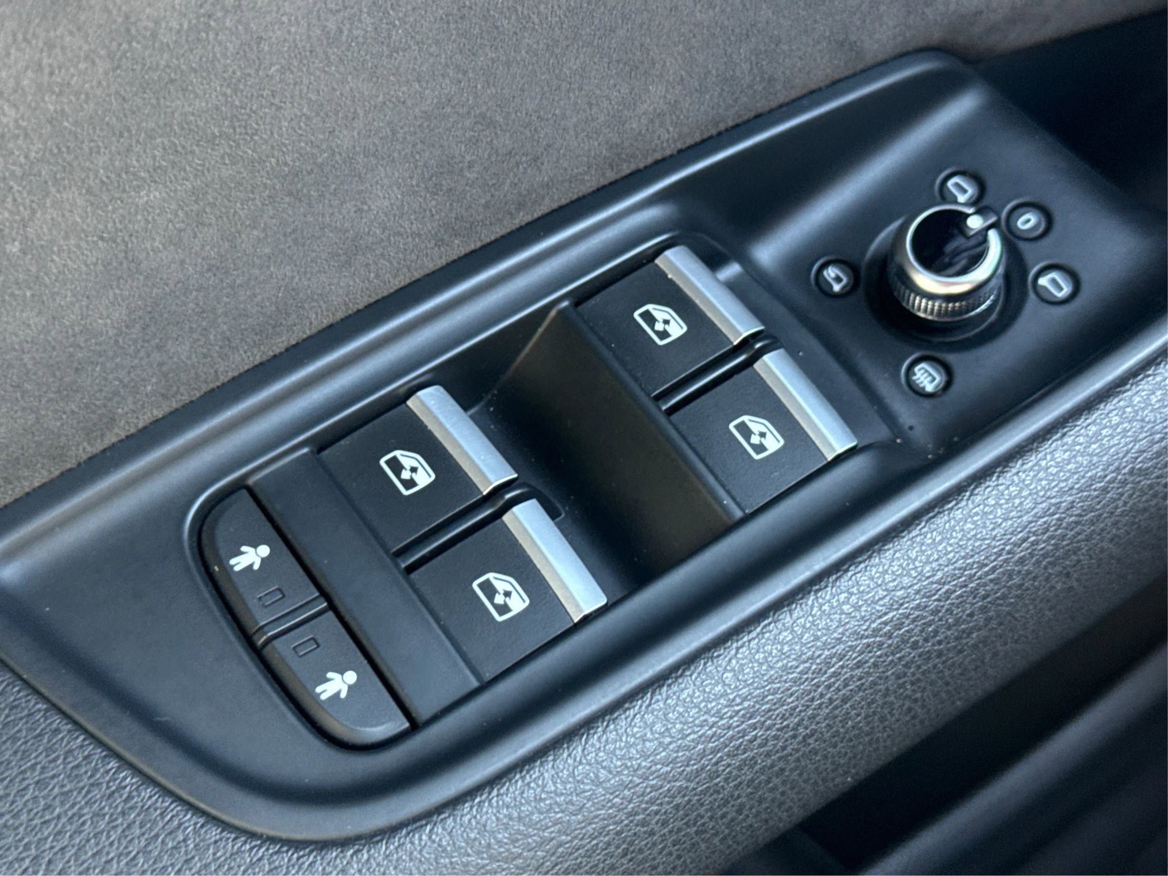 Used 2020 Audi SQ7 Prestige image 40