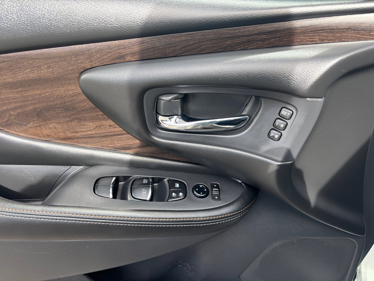 Used 2024 Nissan Murano Platinum w/ Cargo Package image 8