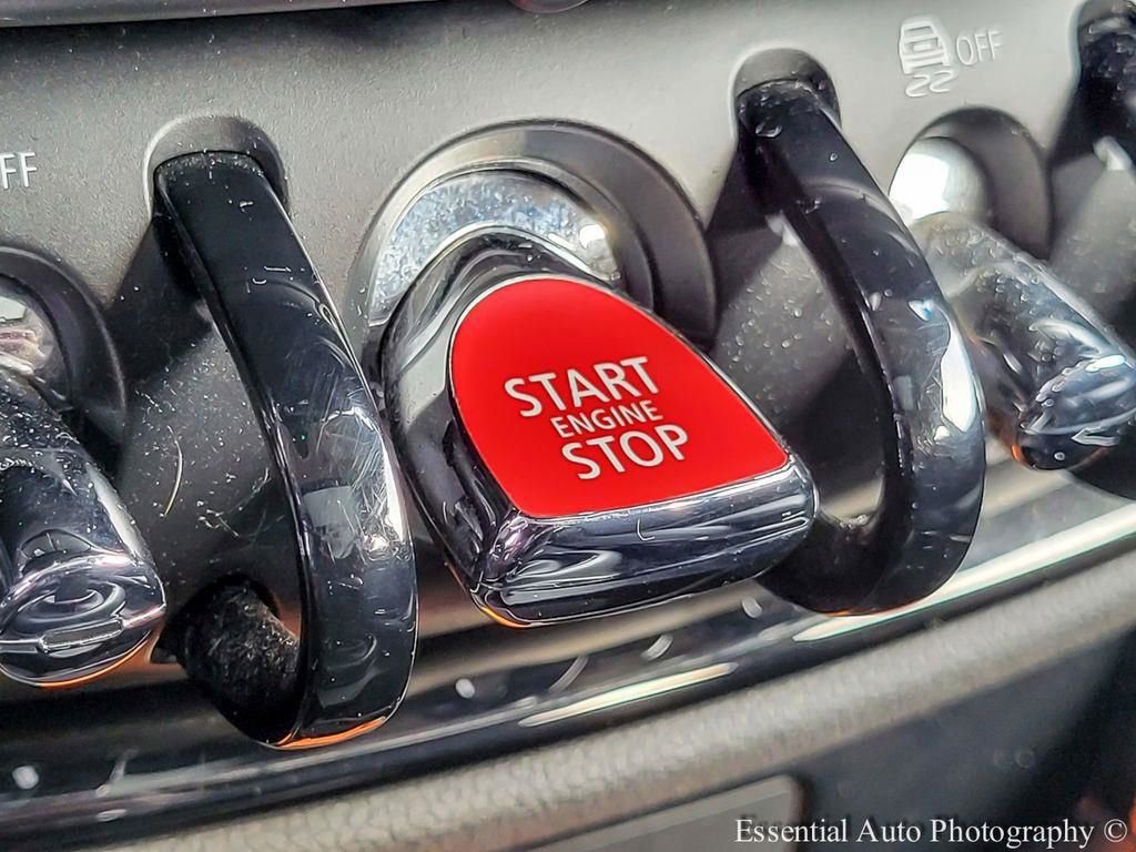 Used 2020 MINI Cooper Clubman S image 18