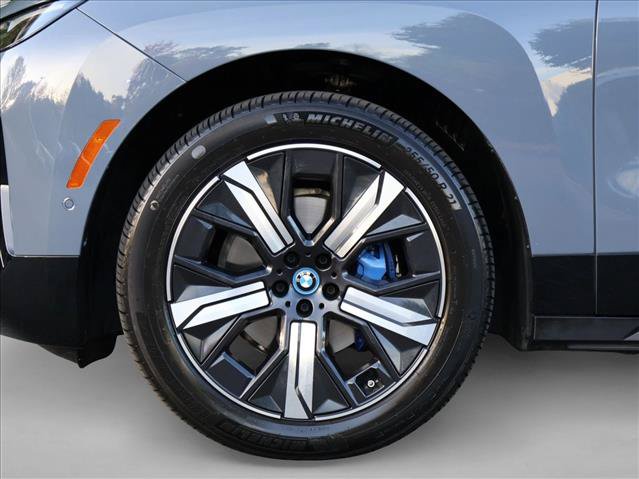 Certified 2023 BMW iX xDrive50 w/ Sport Package AWD/4WD image 28