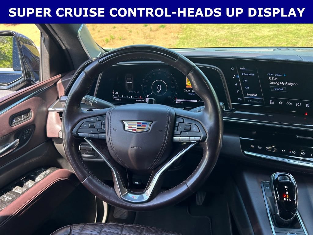 Used 2022 Cadillac Escalade Premium Luxury Platinum RWD image 16