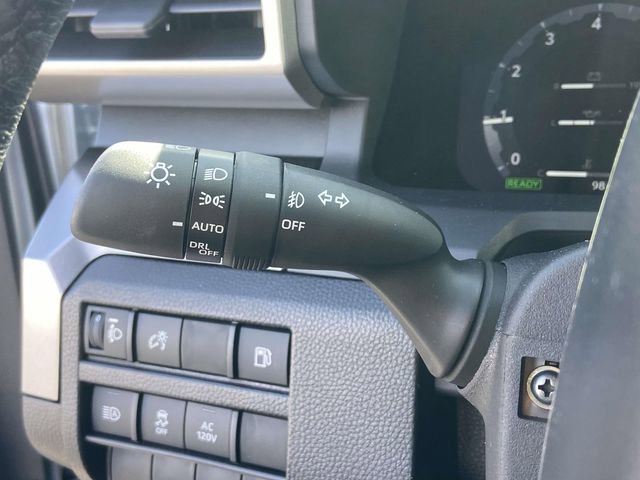 Used 2025 Toyota Tacoma TRD Off-Road image 29