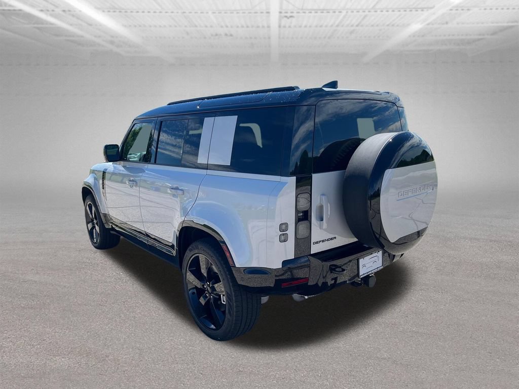 New 2026 Land Rover Defender 110 X-Dynamic SE AWD/4WD image 3