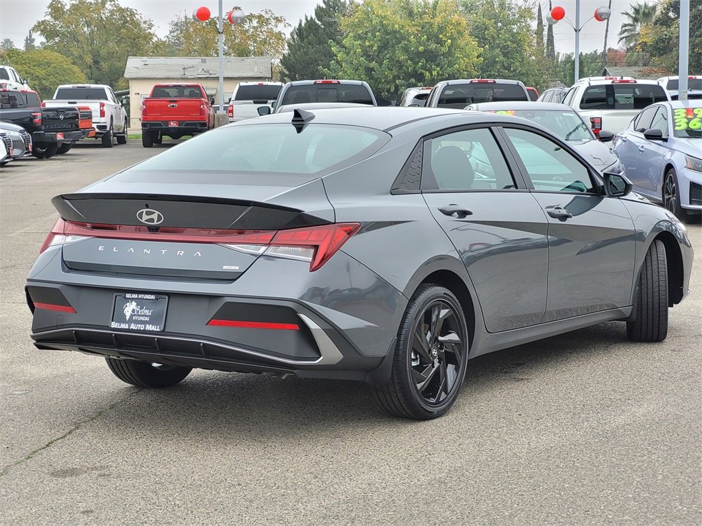 New 2026 Hyundai Elantra Sport image 4
