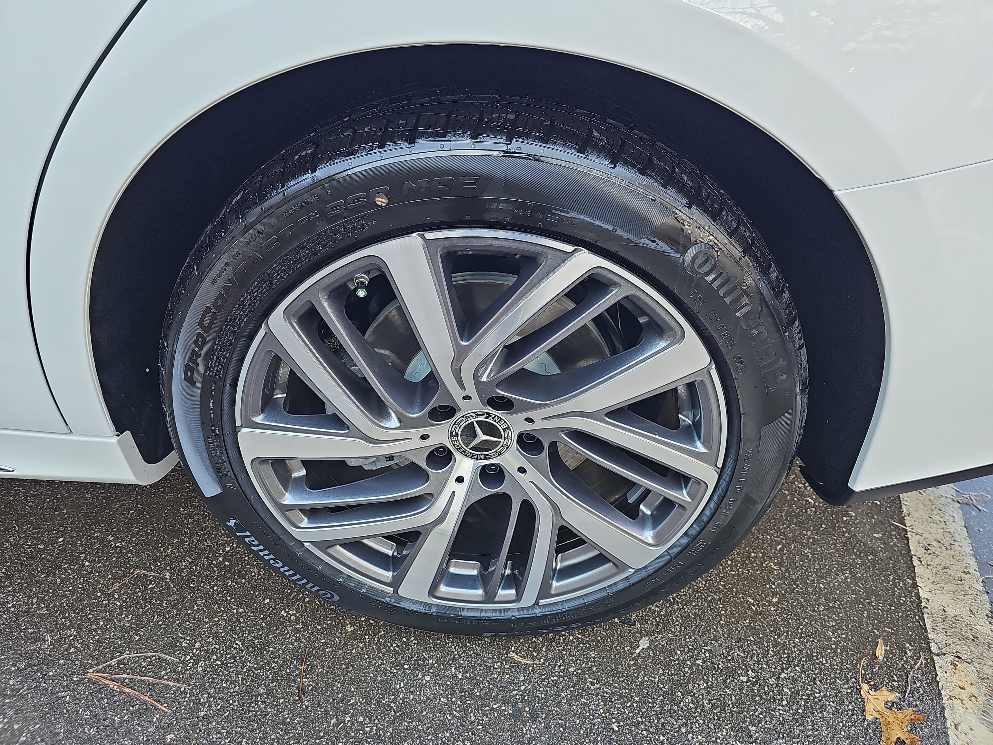 New 2026 Mercedes-Benz E 350 4MATIC Sedan image 35