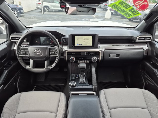 Used 2026 Toyota Tacoma SR5 AWD/4WD image 15