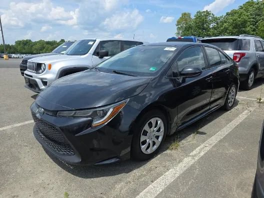 Used 2021 Toyota Corolla LE FWD image 1