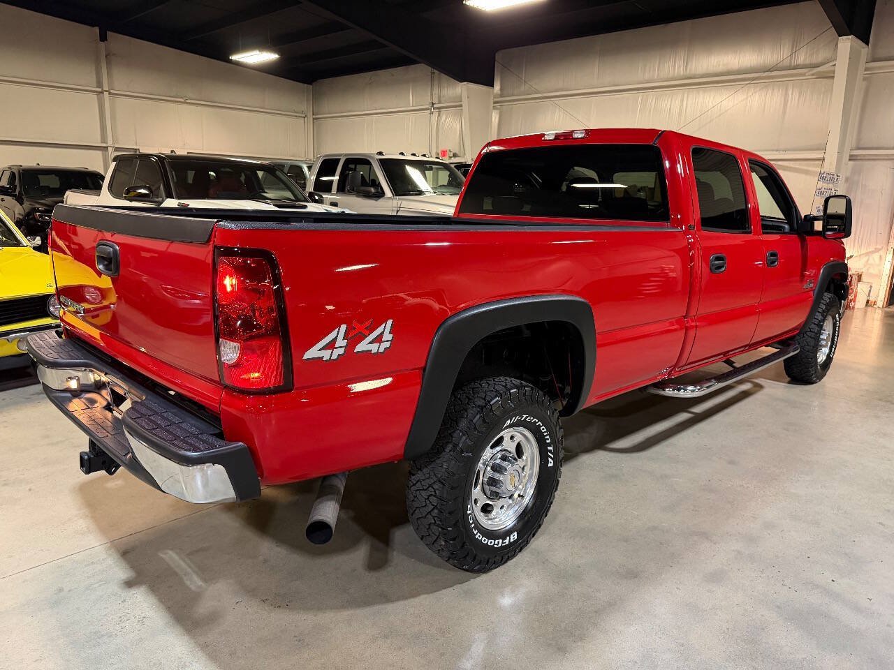 Used 2006 Chevrolet Silverado 3500 LT w/ Heavy-Duty Power Package AWD/4WD image 11