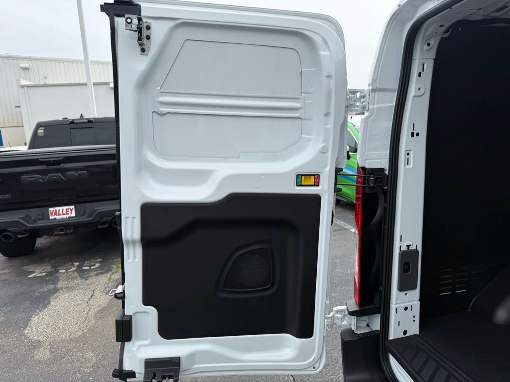New 2026 Ford Transit 250 Low Roof w/ Load Area Protection Package RWD image 32