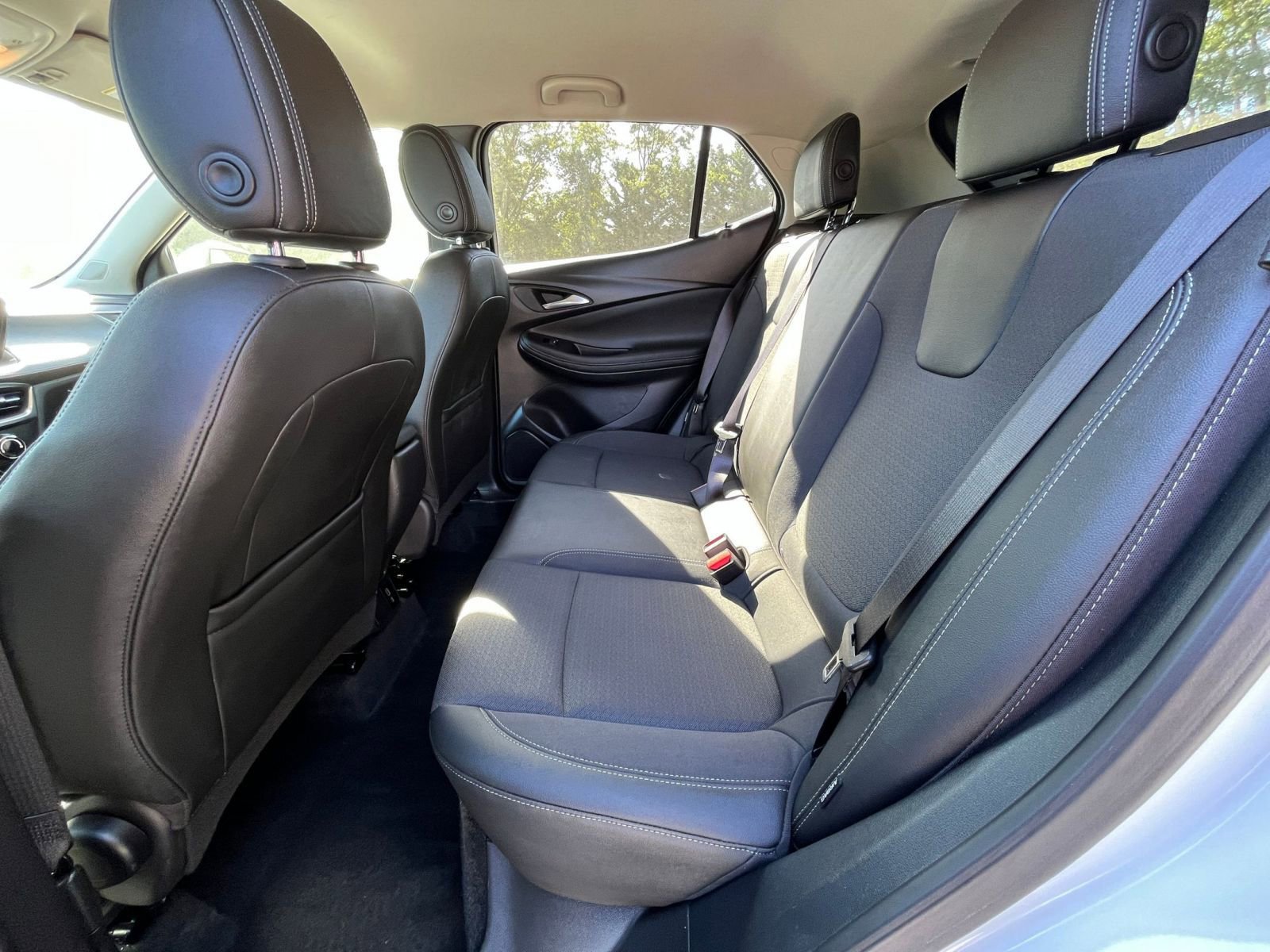 Used 2025 Buick Encore GX Preferred image 23