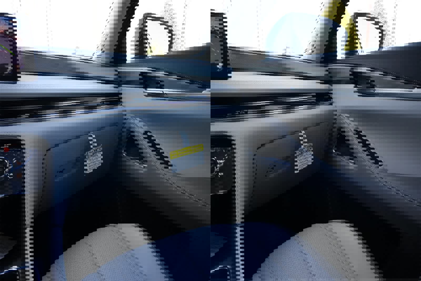 New 2026 INFINITI QX60 Luxe image 8