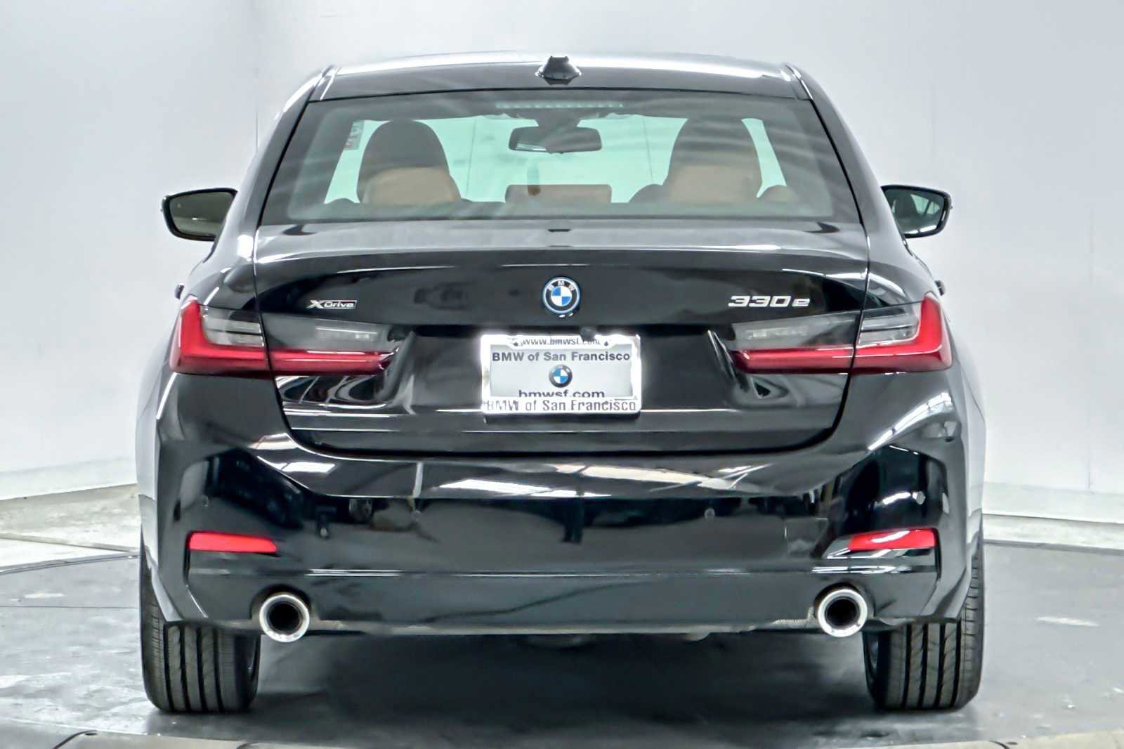 Used 2023 BMW 330e xDrive 330e xDrive w/ Driving Assistance Package image 7