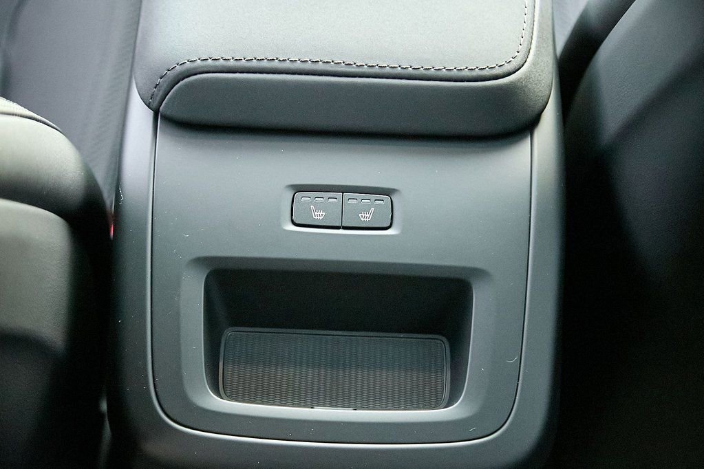 New 2026 Volvo XC60 T8 Plus w/ Protection Package Premier image 22