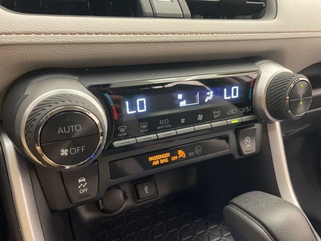 Used 2022 Toyota RAV4 XLE w/ Convenience Package AWD/4WD image 23
