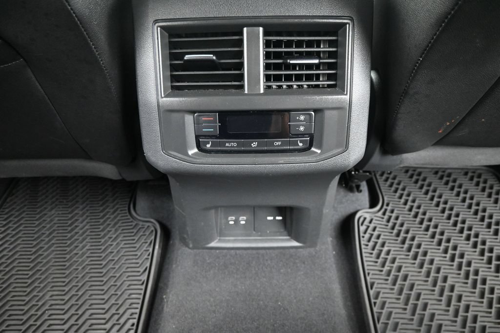 Used 2021 Volkswagen Atlas SEL Premium w/ MDO Package (Bench Seat) AWD/4WD image 31