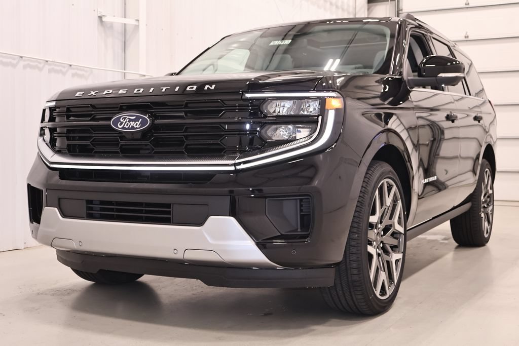 New 2026 Ford Expedition Platinum w/ Platinum Ultimate Package AWD/4WD image 5