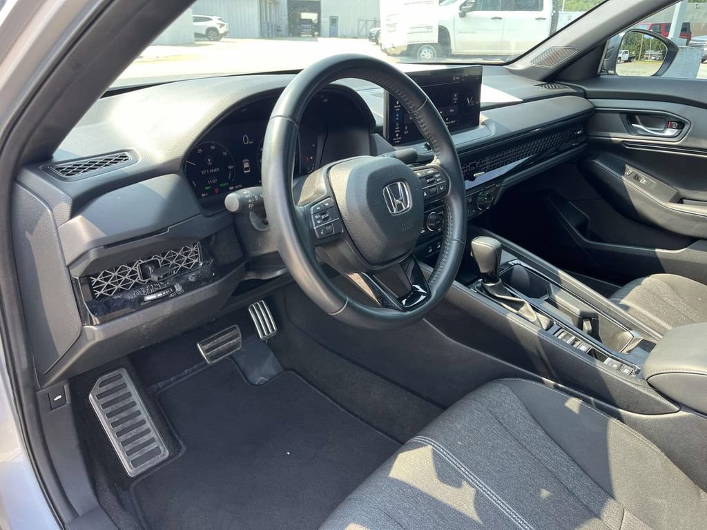 Used 2025 Honda Accord Sport image 14