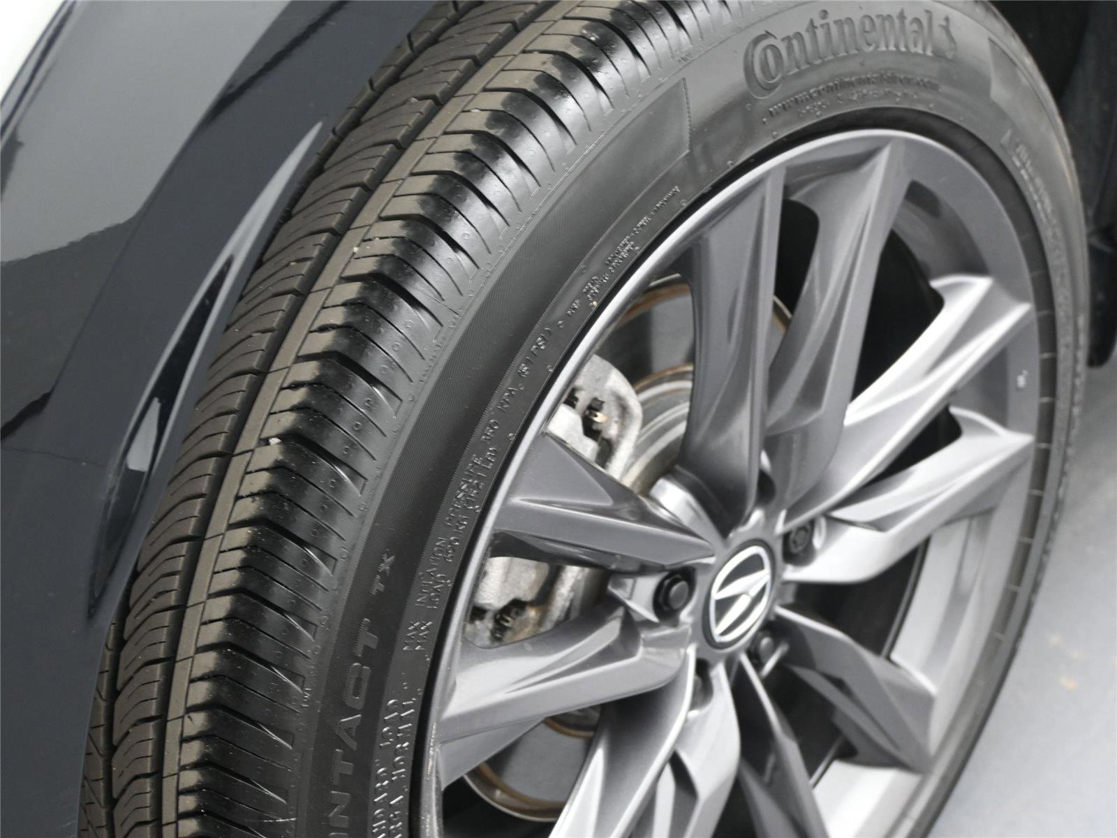 Certified 2025 Acura ADX A-Spec AWD/4WD image 13