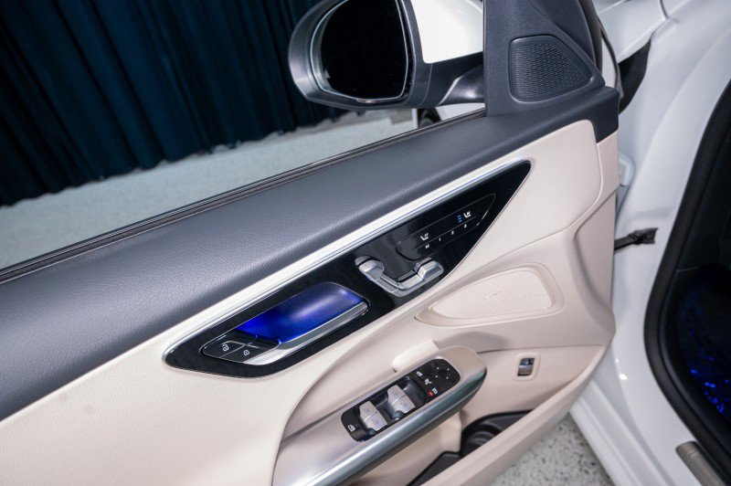 New 2026 Mercedes-Benz C 300 Sedan image 11