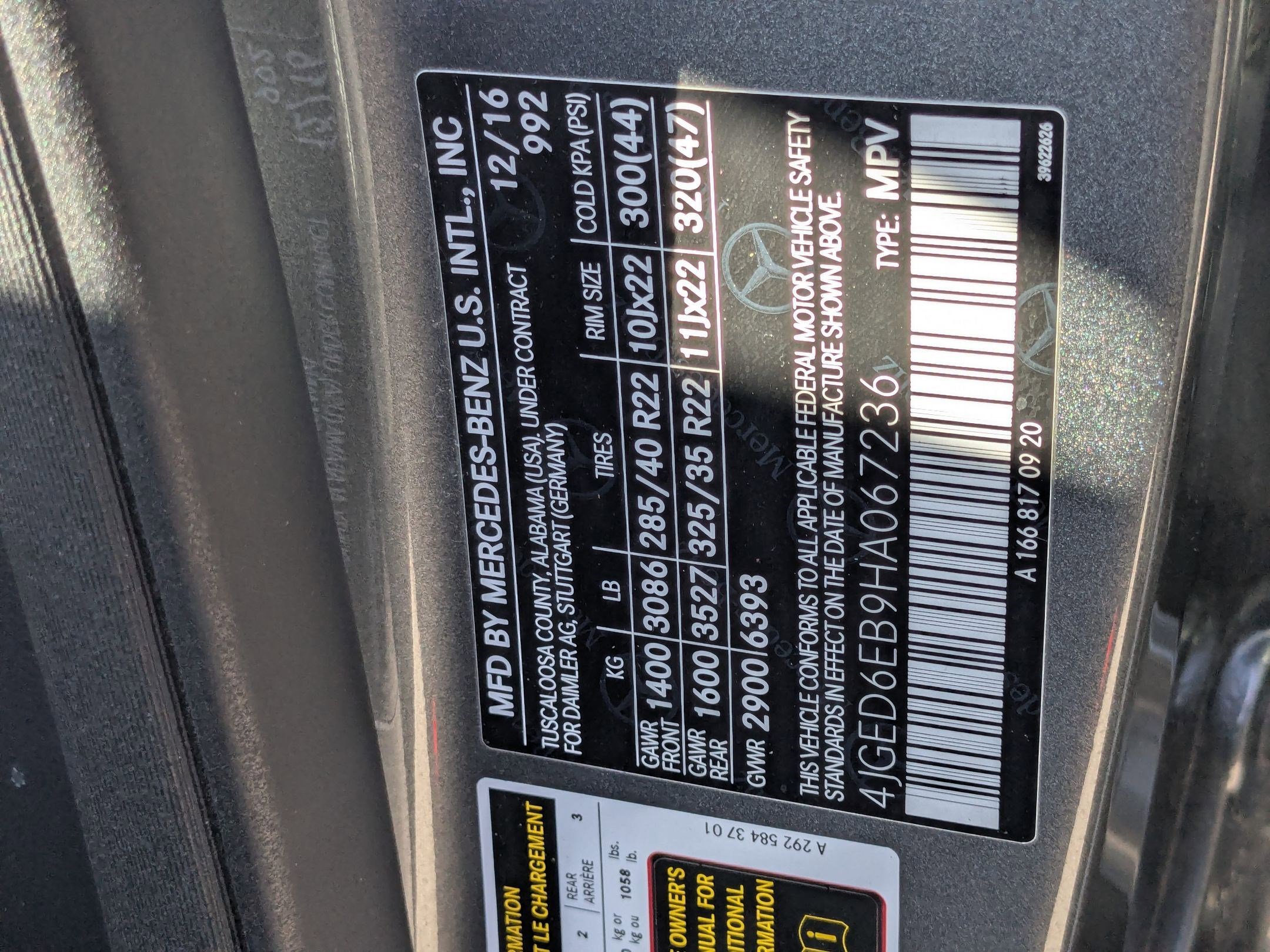 Used 2017 Mercedes-Benz GLE 43 AMG 4MATIC Coupe w/ Premium 3 Package image 34