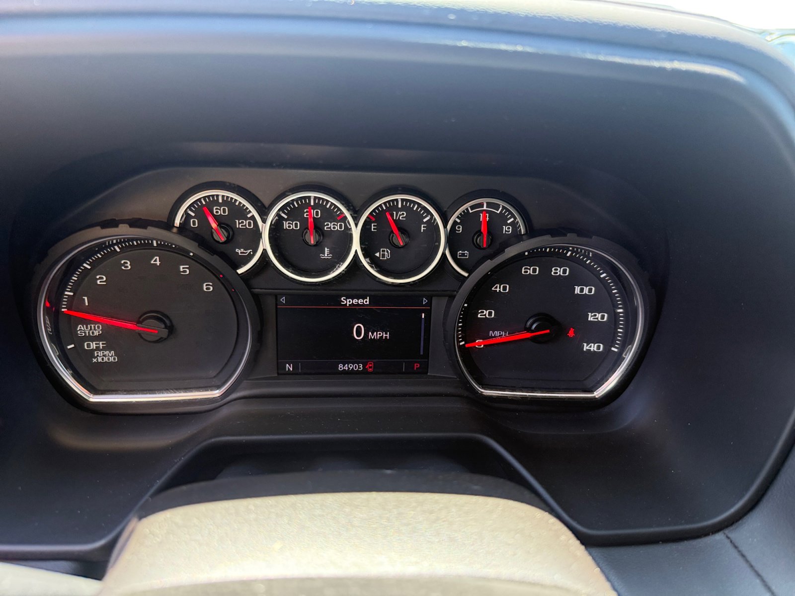 Used 2021 Chevrolet Suburban RST w/ Luxury Package RWD image 11