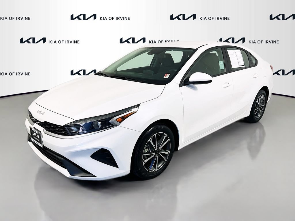 Certified 2024 Kia Forte LXS FWD image 4