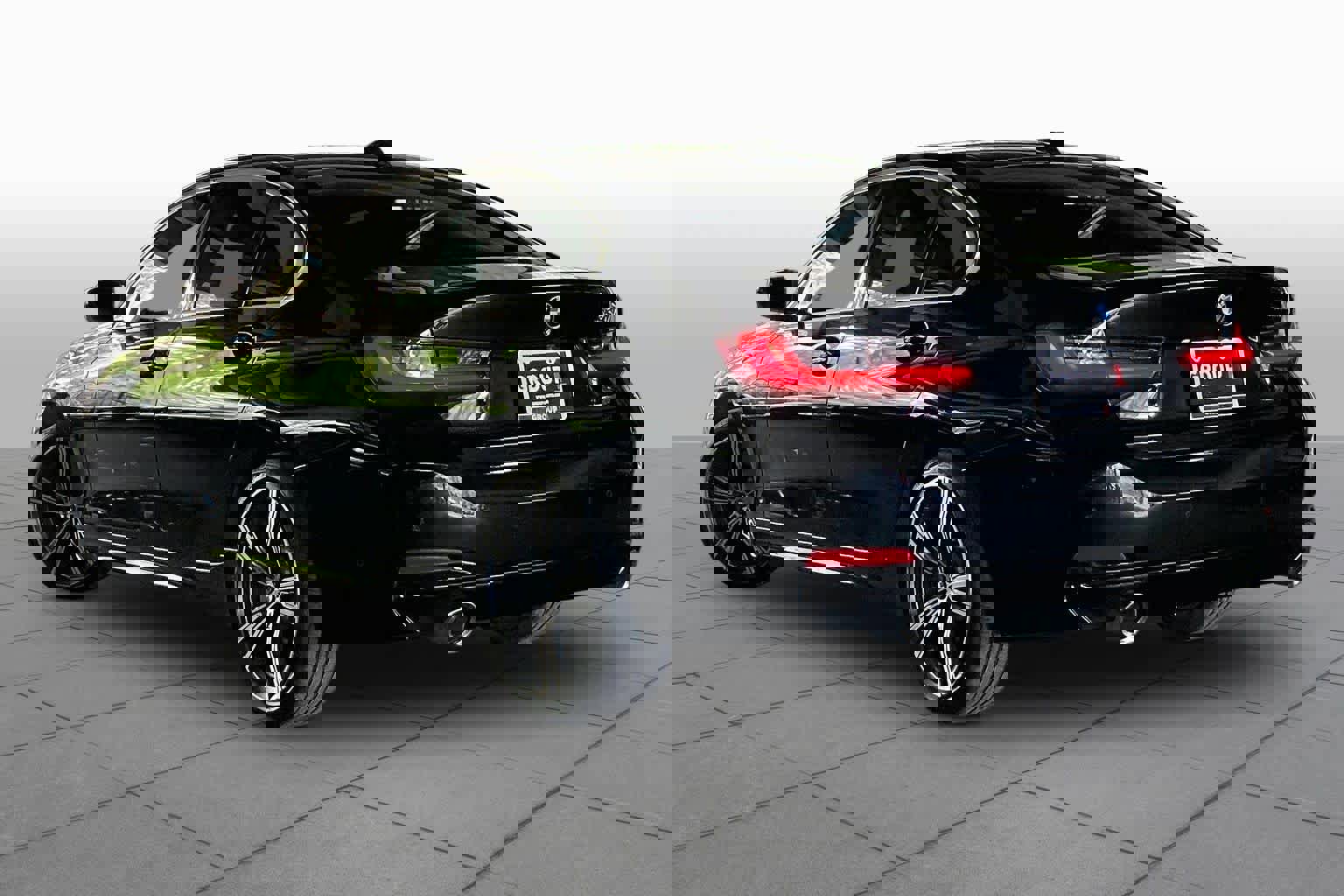 Used 2024 BMW 330i Sedan image 11