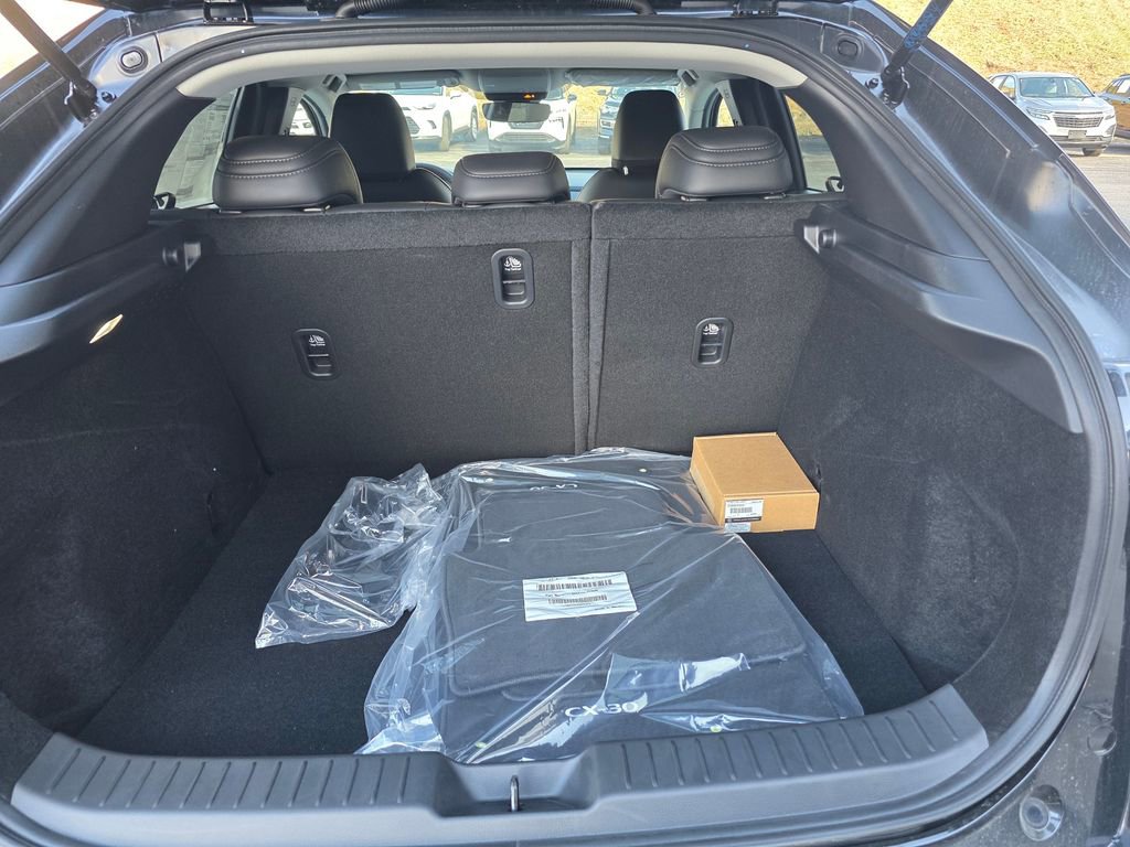New 2025 MAZDA CX-30 AWD 2.5 S w/ Select Sport Pkg image 9