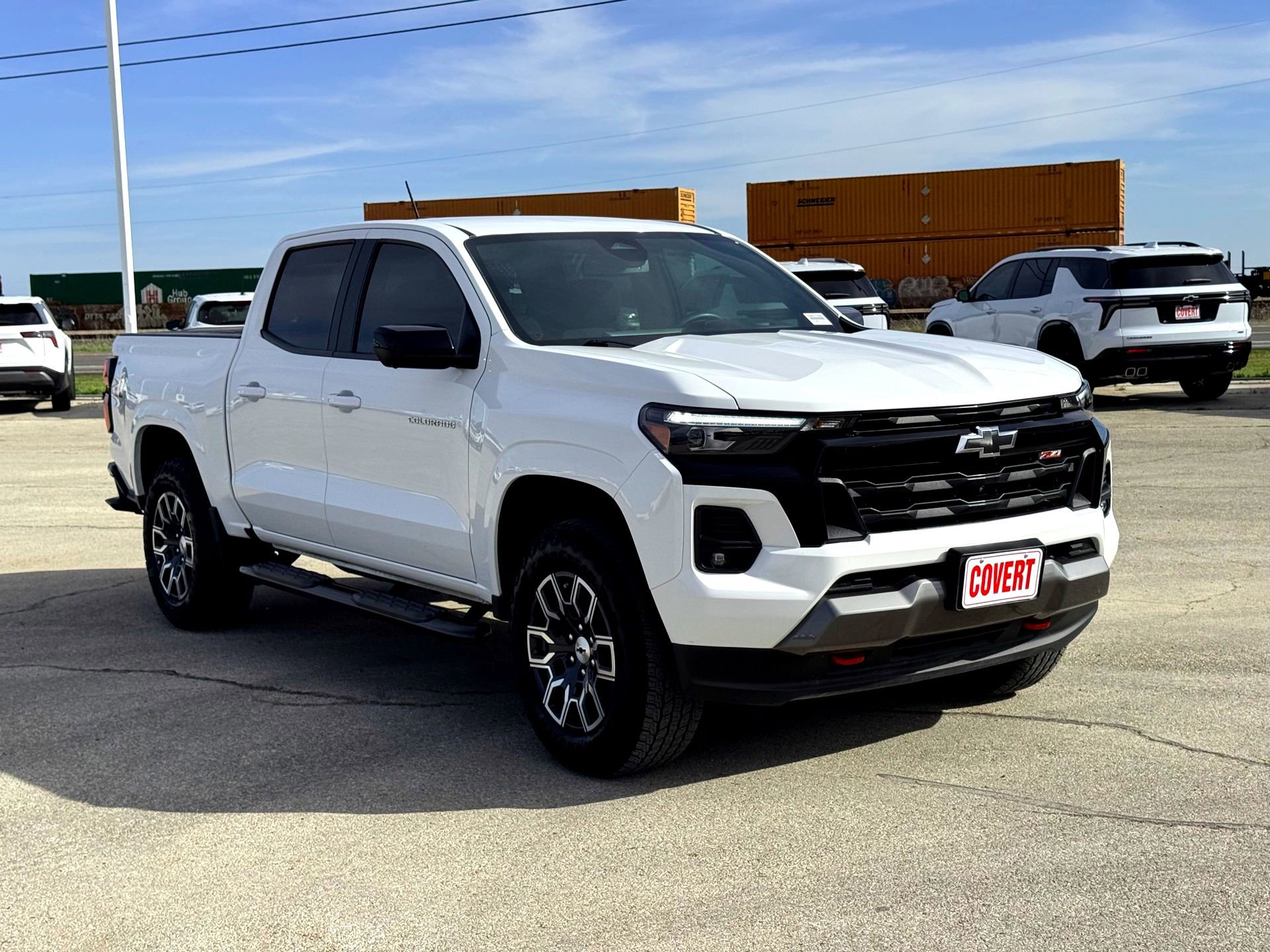 Used 2024 Chevrolet Colorado Z71 w/ Z71 Convenience Package 2 image 4
