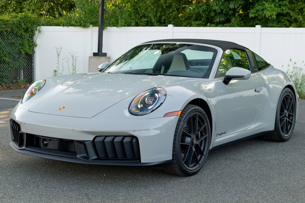 Used 2026 Porsche 911 Targa 4 GTS AWD/4WD image 3