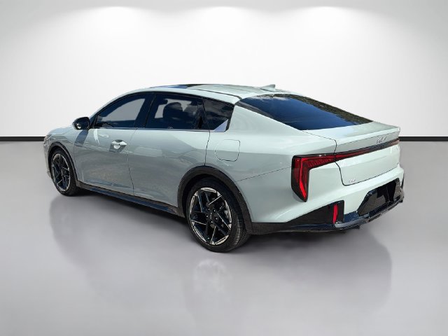 Used 2025 Kia K4 GT-Line w/ GT-Line Sunroof Package FWD image 5
