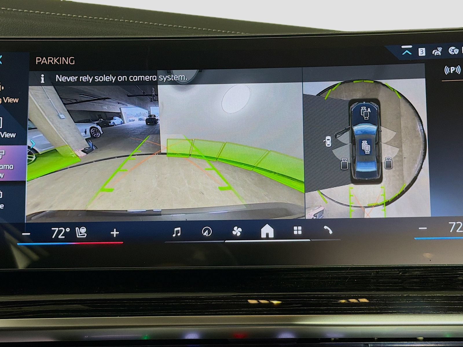 New 2026 BMW i7 xDrive60 w/ M Sport Package RWD image 14