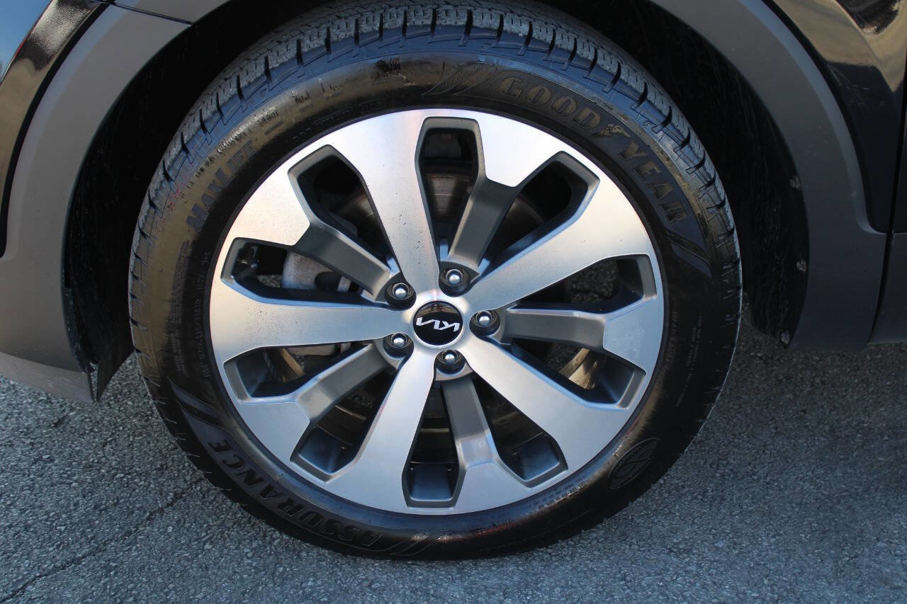 Used 2022 Kia Telluride S image 12