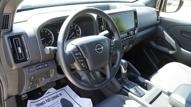 Used 2026 Nissan Frontier SV RWD image 17