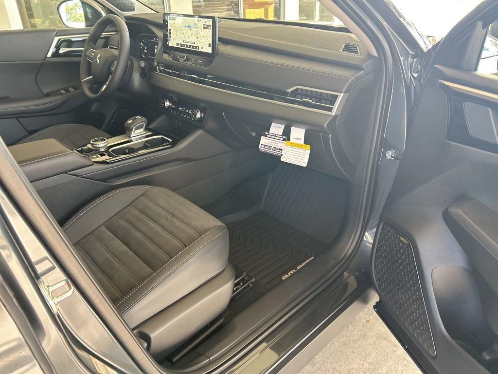 New 2026 Mitsubishi Outlander SE image 23