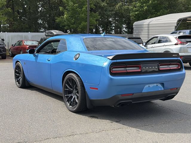 Used 2015 Dodge Challenger SRT Hellcat RWD image 11