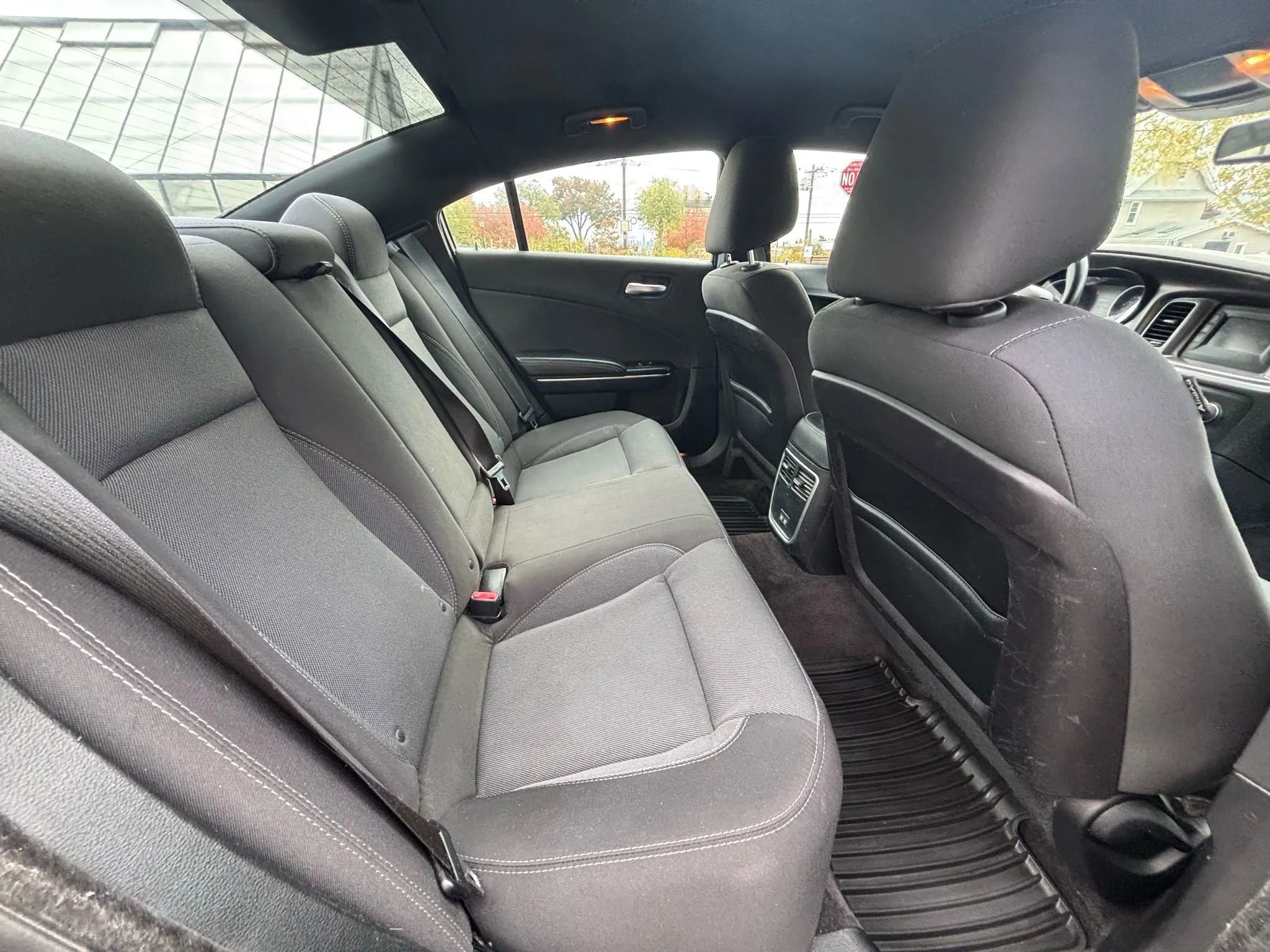 Used 2017 Dodge Charger SE w/ Popular Equipment Group image 22