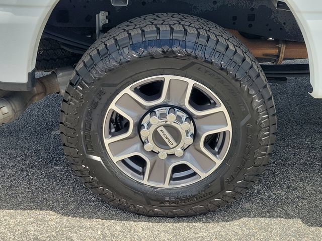 Certified 2026 Ford F250 Lariat AWD/4WD image 6