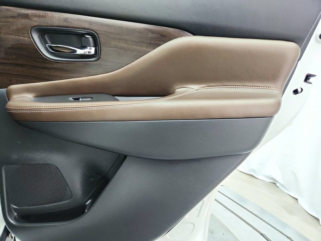 Used 2021 Nissan Murano Platinum AWD/4WD image 35