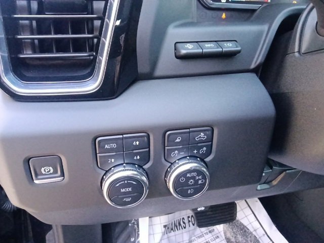 Used 2025 GMC Sierra 2500 Denali w/ Technology Package image 17