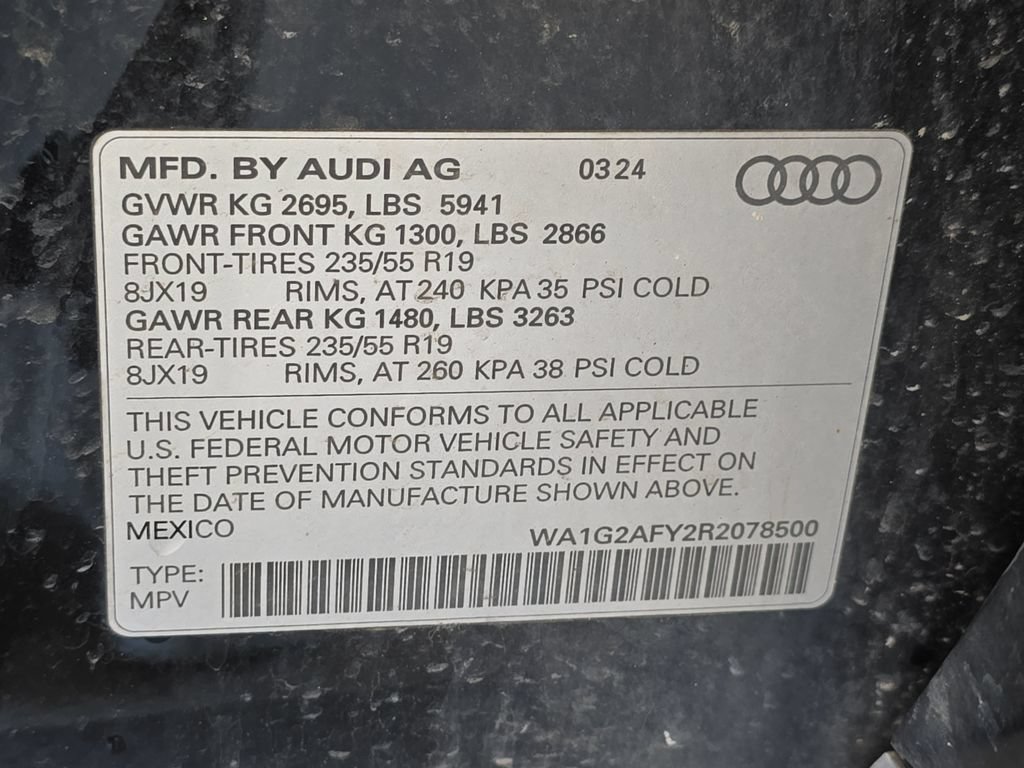 Used 2024 Audi Q5 e Premium w/ Convenience Package AWD/4WD image 32