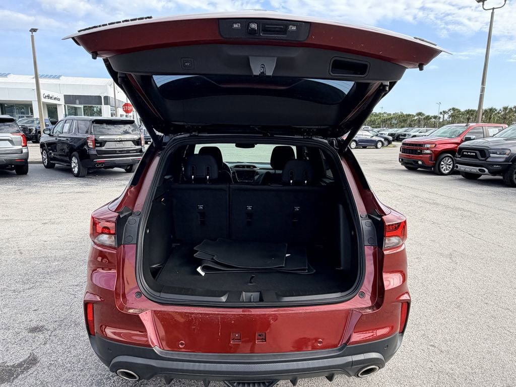 Certified 2023 Chevrolet TrailBlazer RS w/ Sun and Liftgate Package FWD image 12