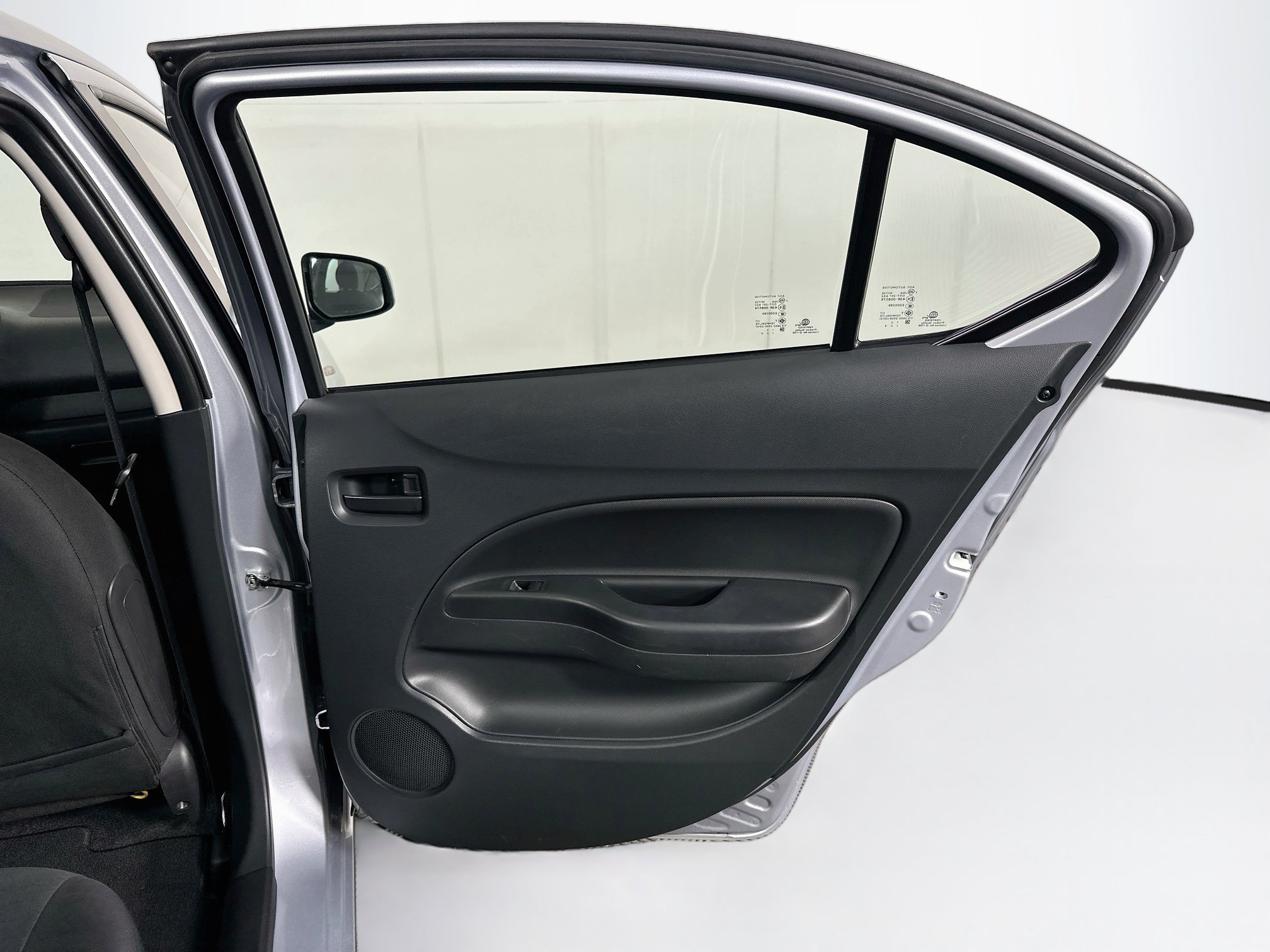 Used 2024 Mitsubishi Mirage G4 LE FWD image 27