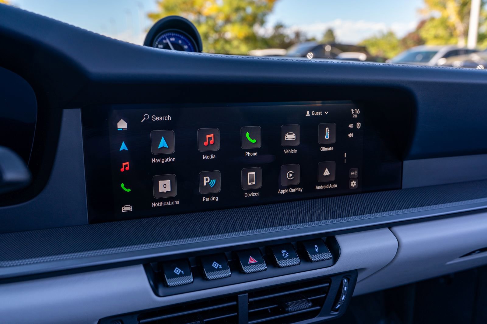 Used 2025 Porsche 911 Carrera image 31