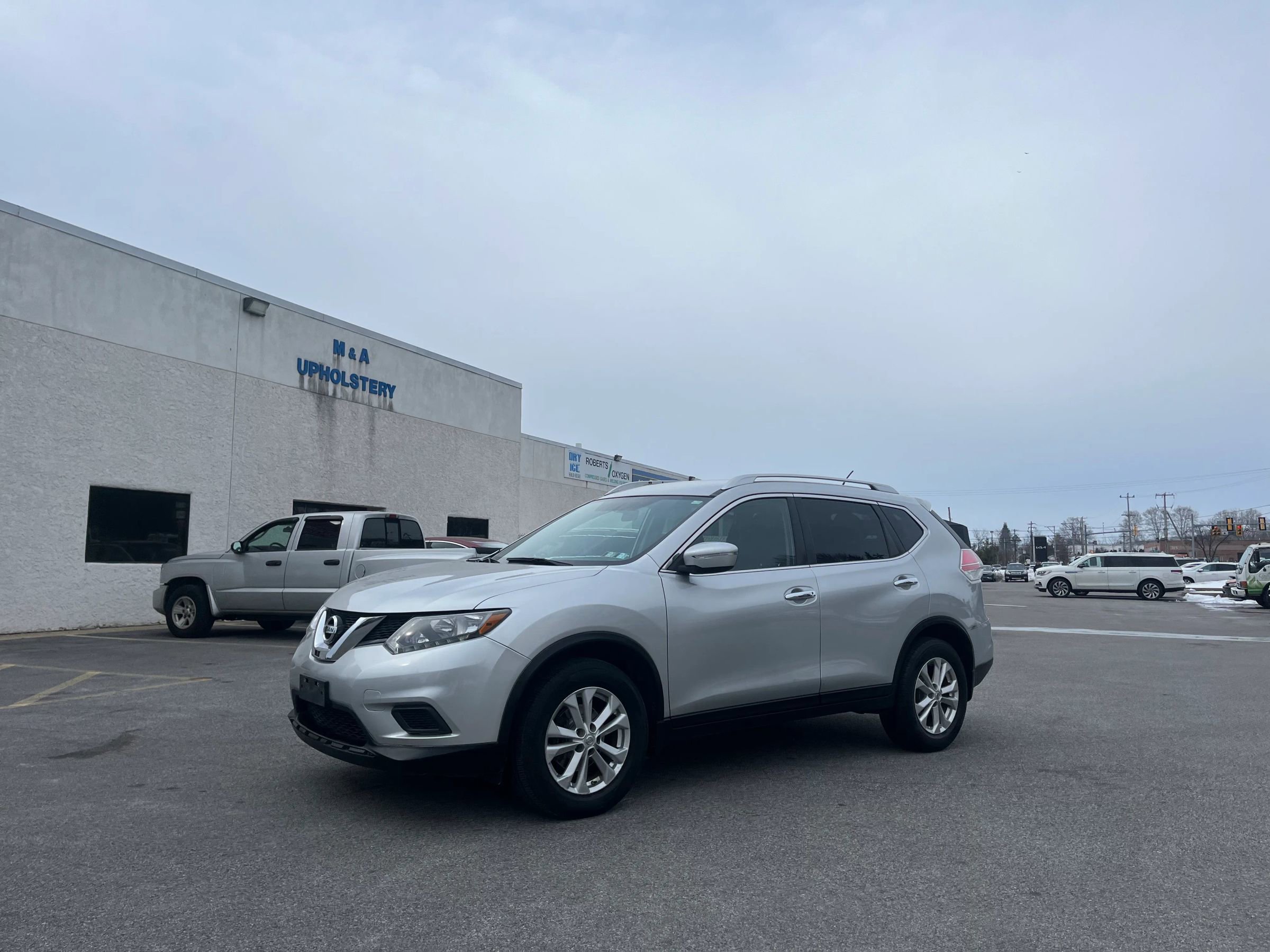 Used 2015 Nissan Rogue SV image 28