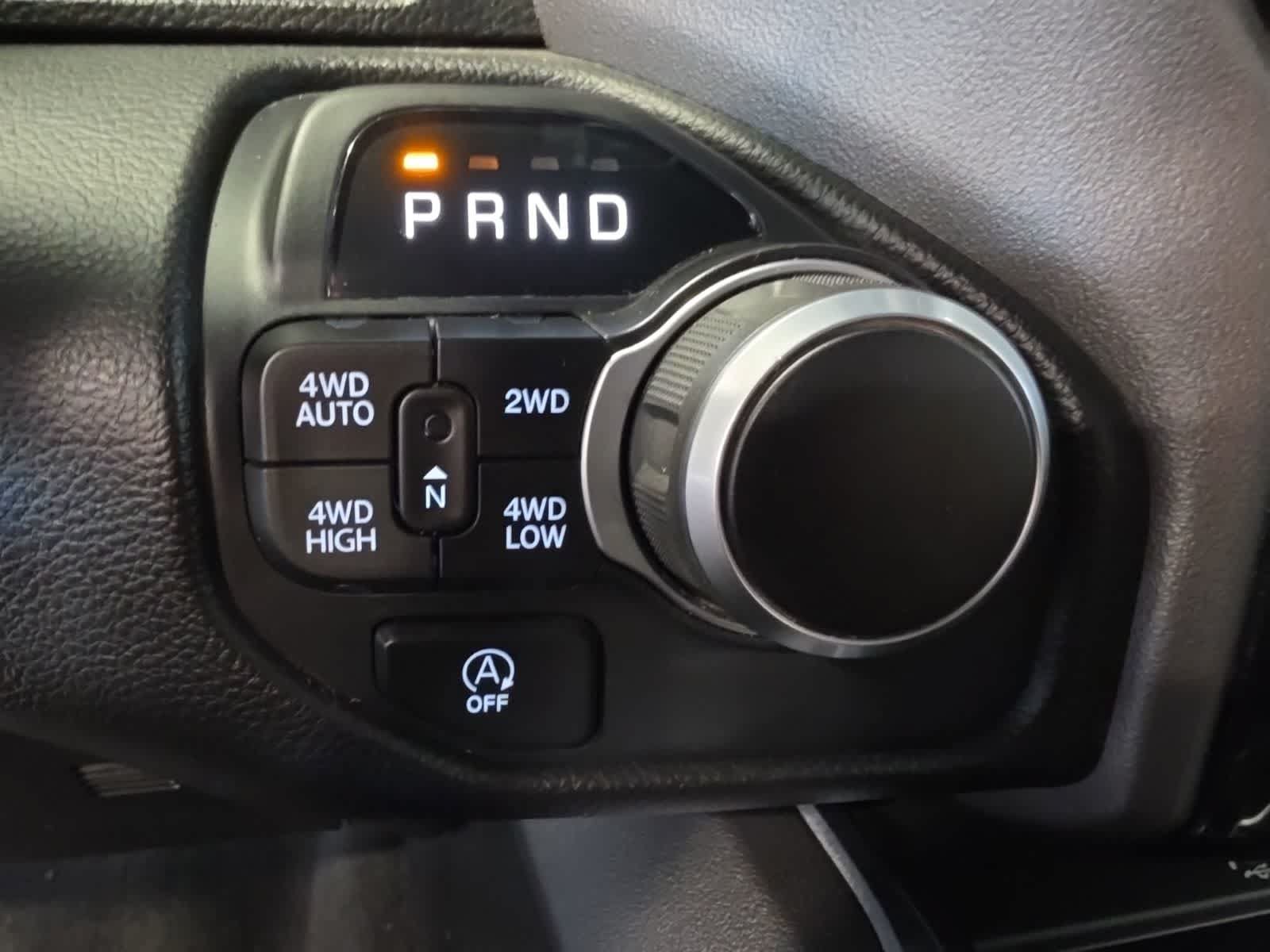 Used 2025 RAM 1500 Big Horn AWD/4WD image 23