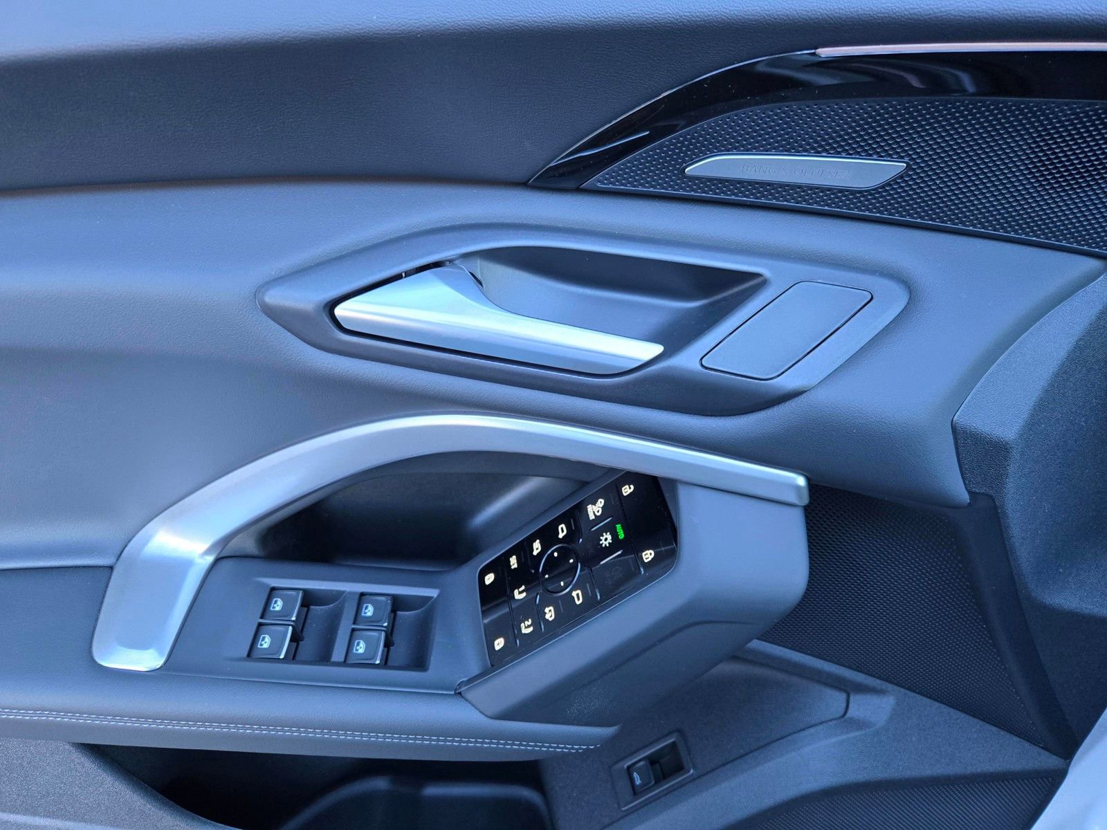 New 2025 Audi Q5 Premium Plus AWD/4WD image 18