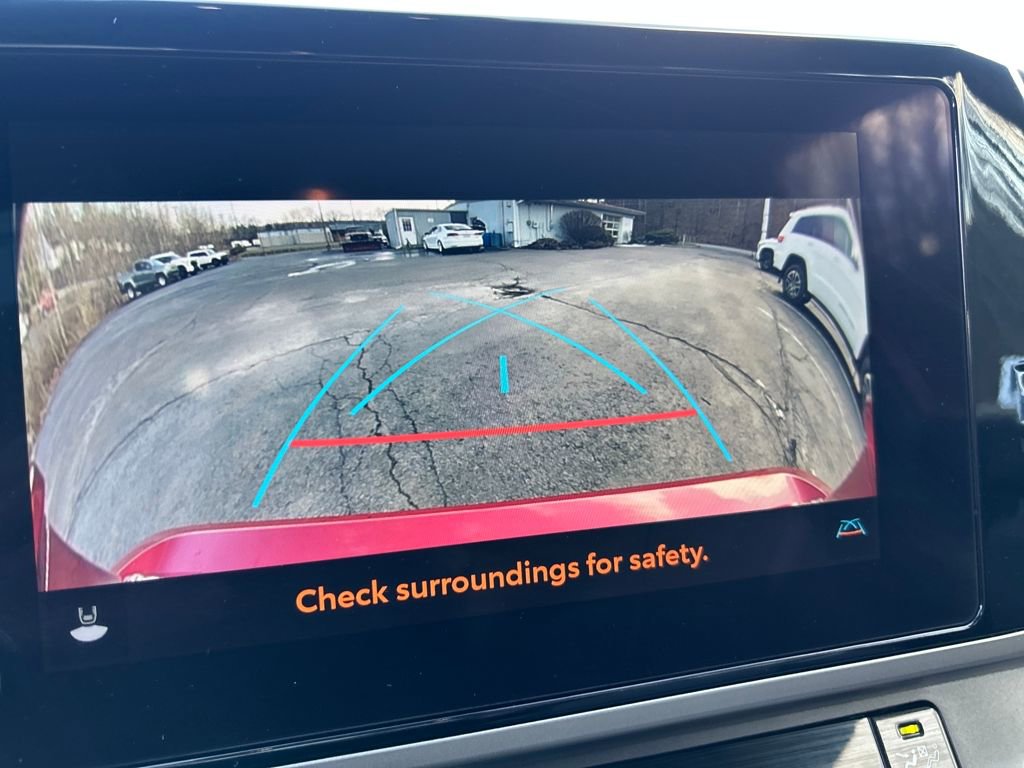 Certified 2025 Toyota Camry SE w/ Convenience Package image 15