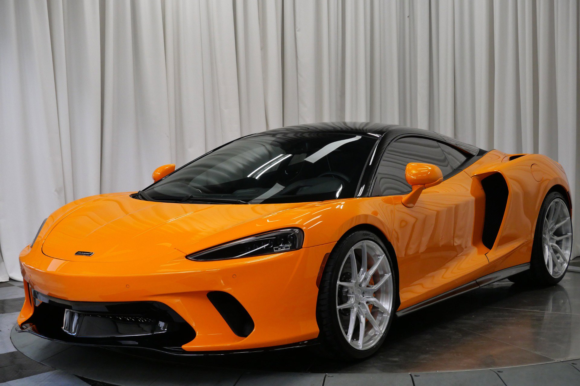 Used 2023 McLaren GT image 38